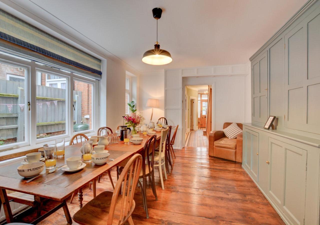 Villa Stones Throw Cromer Exterior foto