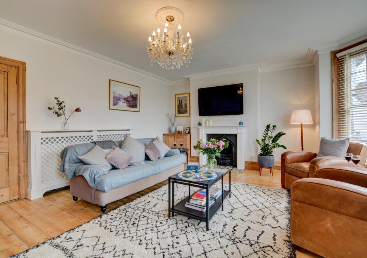 Villa Stones Throw Cromer Exterior foto